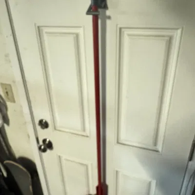 Giá treo chổi/cây lau nhà (Không cần phụ kiện)