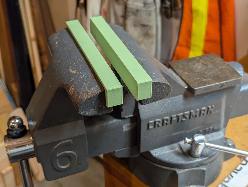 Ốp bảo vệ hàm ê-tô Craftsman 6 inch - Image 1