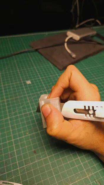 Dụng cụ hỗ trợ cắt Foam Cosplay (Cosplay Foam Cutter) - Image 6