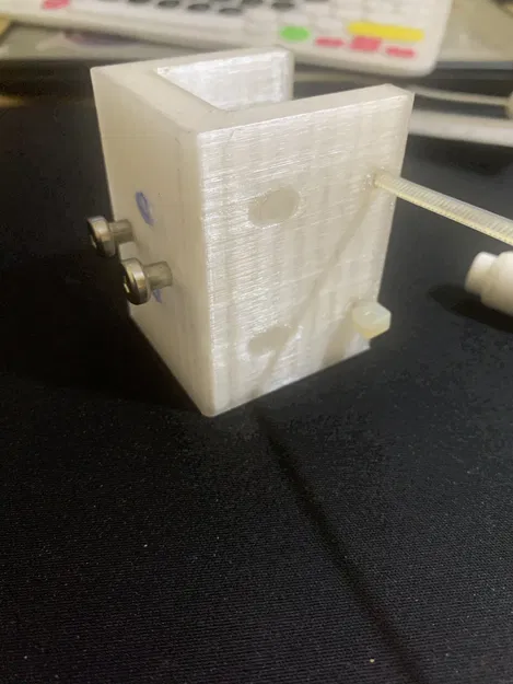 Giá Treo Cuộn Nhựa Phía Trên Cho Ender 3 V3 (Plus) (Dạng Kẹp) - Image 2
