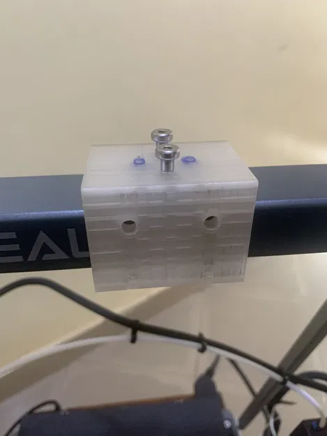 Giá Treo Cuộn Nhựa Phía Trên Cho Ender 3 V3 (Plus) (Dạng Kẹp) - Image 3