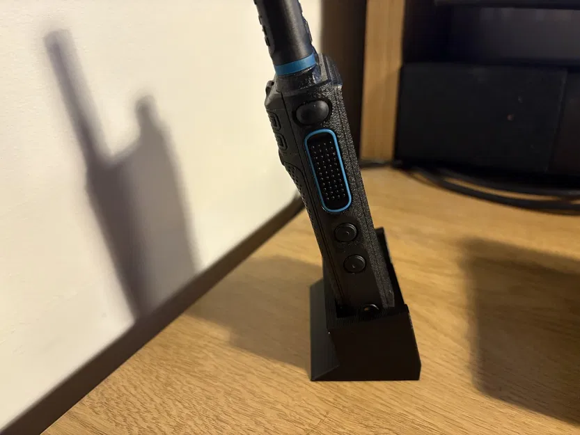 Đế để bàn 3D cho bộ đàm Inrico S200 gọn gàng, tiện lợi - Image 3