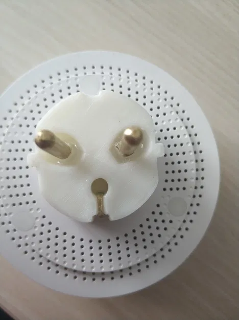 Bộ chuyển đổi ổ cắm AU sang EU đa năng hơn - Image 1