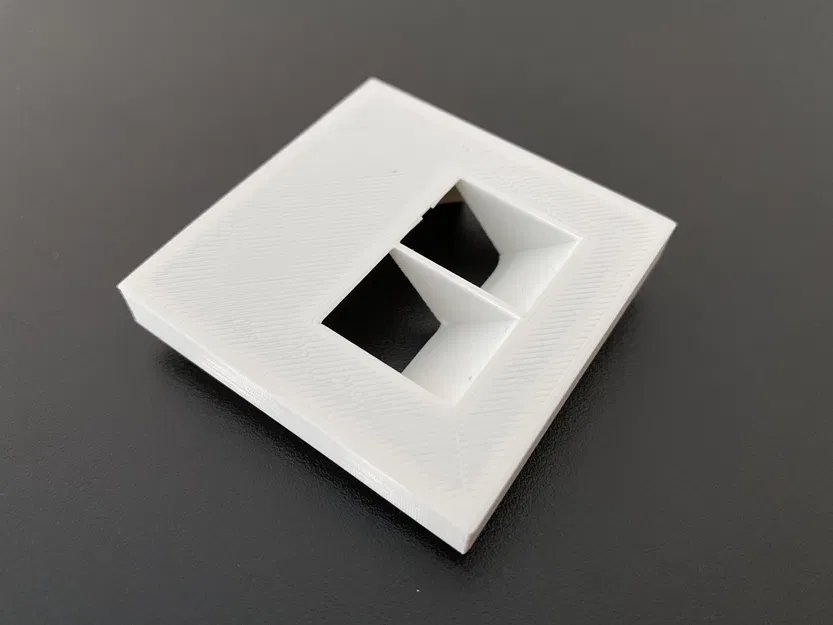 Nắp che ổ cắm RJ45 (55 mm) không tên - Image 1