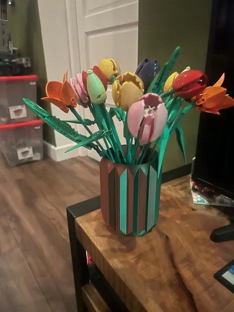 Bình cắm hoa LEGO: Giải pháp decor tuyệt vời cho bộ sưu tập của bạn - Image 1