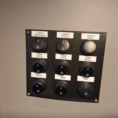 Mặt bảng công tắc cho xe Campervan (dùng công tắc tròn mini)