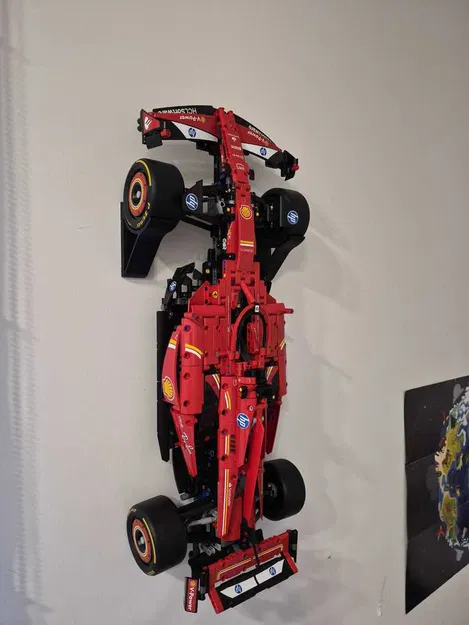 Móc treo tường cho xe F1 Lego Technic (Ferrari) - Image 1