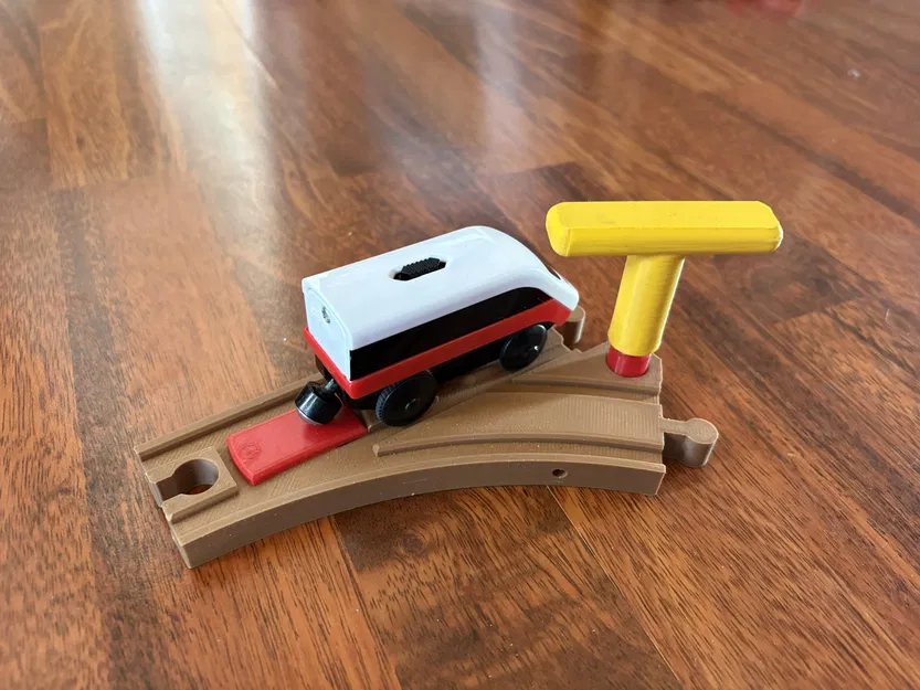 Brio Geared Switch: Chìa khóa vặn nhẹ nhàng cho bé - Image 1