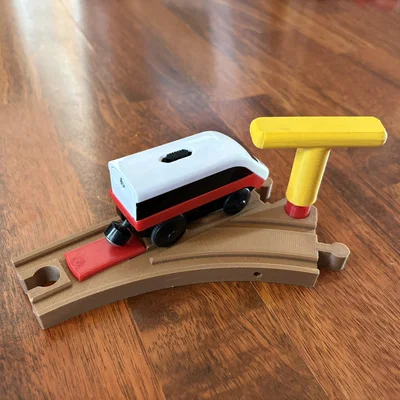 Brio Geared Switch: Chìa khóa vặn nhẹ nhàng cho bé