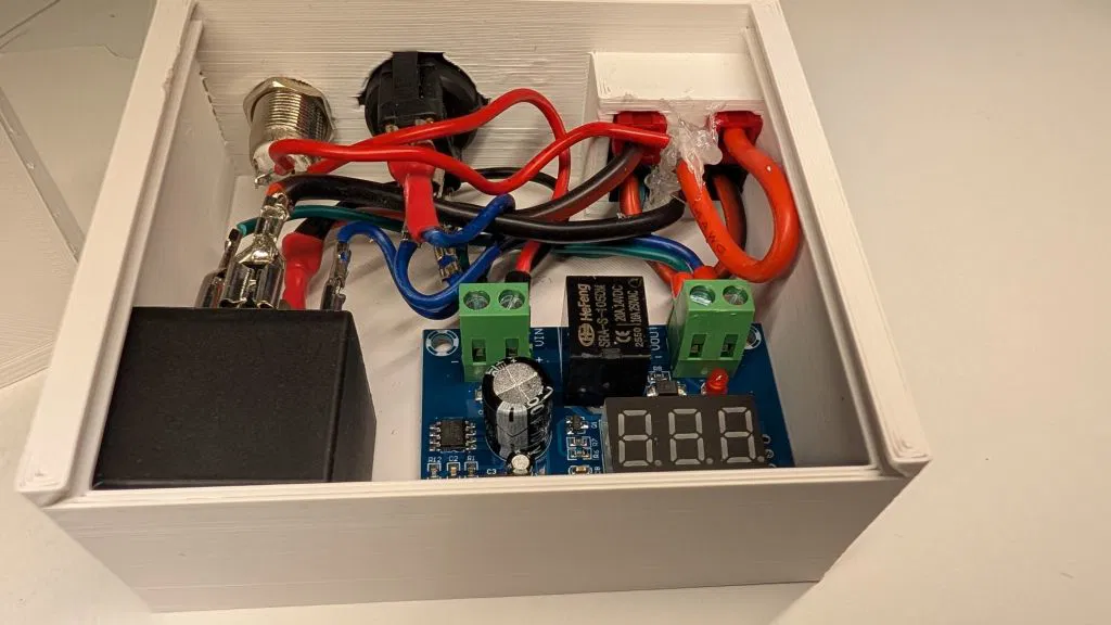 Hộp Bảo Vệ Pin - Battery Protection Box - Image 5