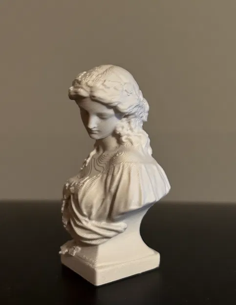 Tượng cô gái dây leo rượu vang trang trí nghệ thuật - Image 4