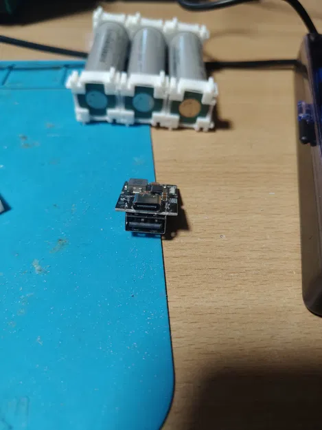 Vỏ hộp in 3D cho module sạc dự phòng pin 18650 DIY - Image 2