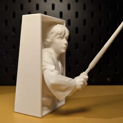 Luke Skywalker Book Nook (Mô hình giá đỡ sách Star Wars)