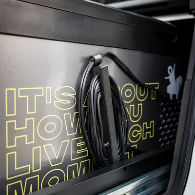 Bộ kẹp gọn dây cáp nam châm (Magnetic Cleat Cable Organizer)