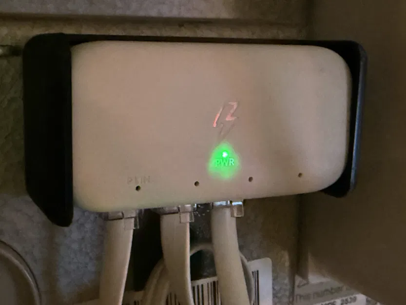 Giá treo tường tối ưu cho Homewizard Active P1 Splitter - Image 1