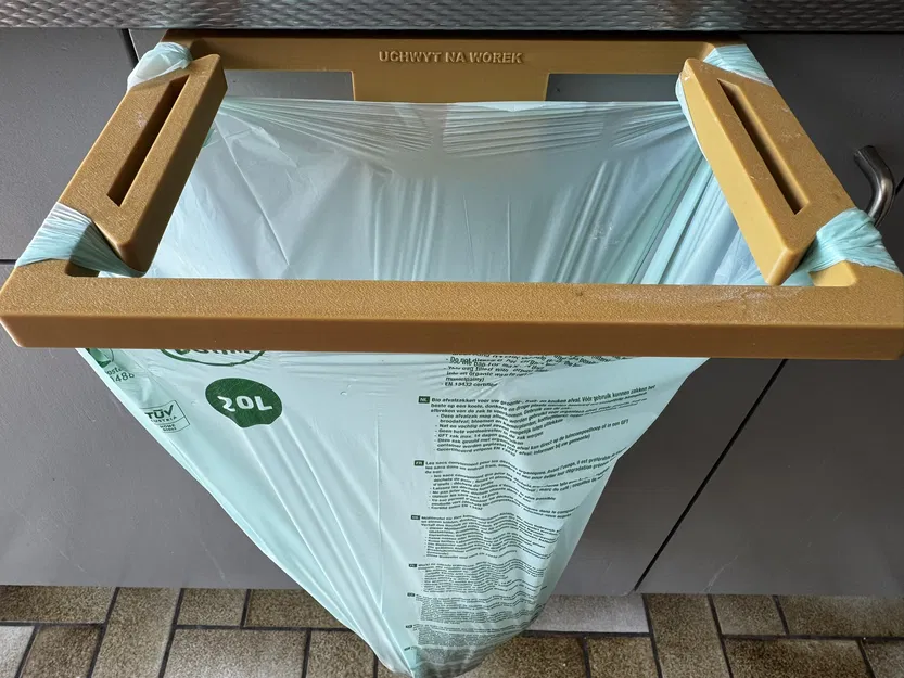 Giá treo túi tiện lợi cho cánh cửa tủ bếp - Image 1