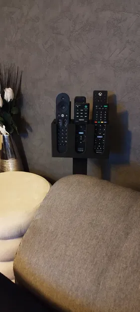 Giá treo điều khiển từ xa 3 khe tiện lợi cho ghế bành - Image 1