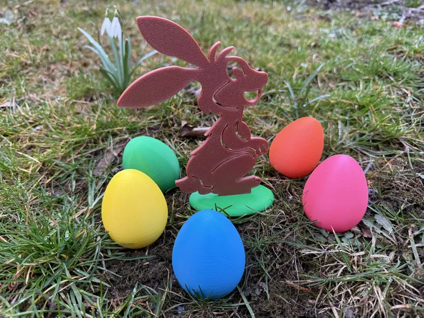 Chú thỏ Phục sinh trên bệ đứng - Image 3