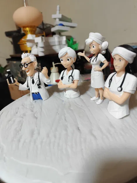 Mô hình nhân viên y tế - Image 4