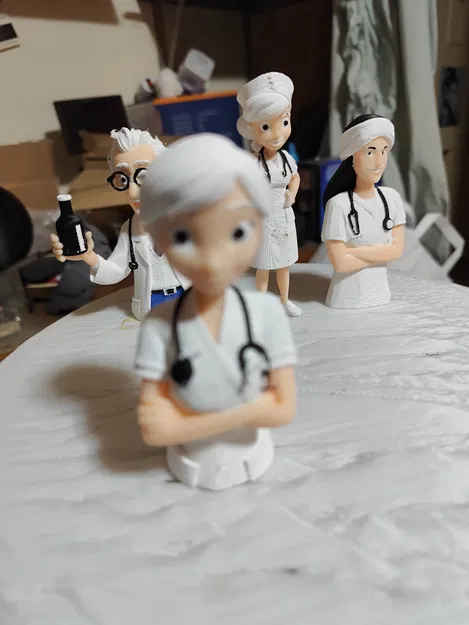 Mô hình nhân viên y tế - Image 11