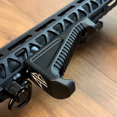 Tay cầm phía trước (AR Foregrip) cho súng trường MLOK - In 3D
