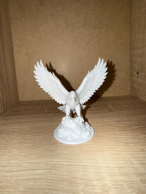 Tượng Đại Bàng Oai Vệ – Độ Chi Tiết Cao Cấp - Image 4