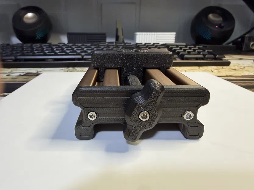 Ê-tô mini để bàn tự định tâm - Image 9