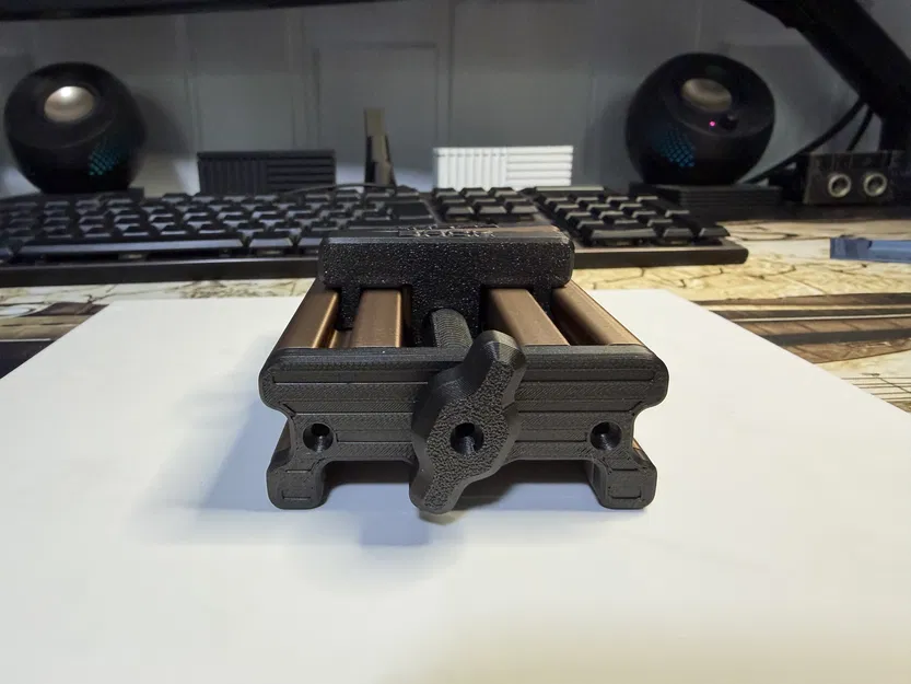 Ê-tô mini để bàn tự định tâm - Image 10