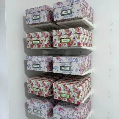 Kệ treo tường 240mm x 210mm