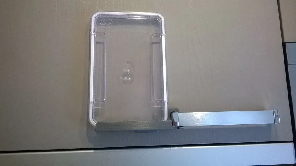 Giá đỡ máy tính bảng gắn tủ bếp V2 - Image 1