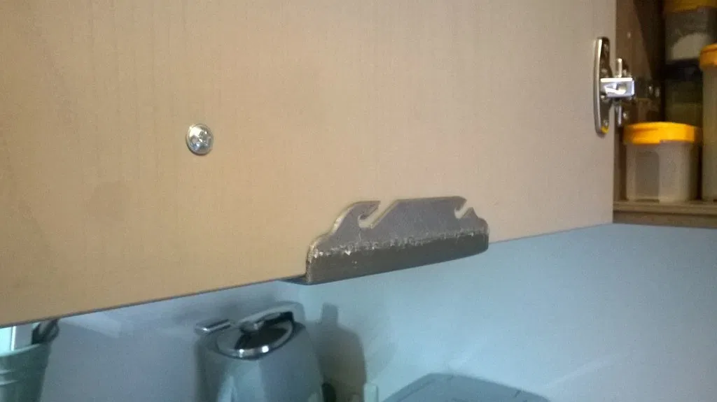 Giá đỡ máy tính bảng cho cửa tủ bếp MD3DD - Image 4