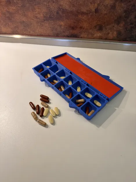 Hộp chia thuốc (Pill organizer) có khóa từ tính - Image 6