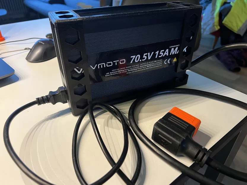 Ốp bảo vệ bộ sạc cho VMOTO Super Soco CPx - Image 1