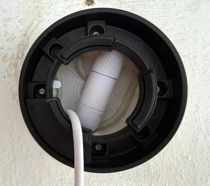 Đế gắn camera UniFi Turret G5/G6 kèm Hộp kỹ thuật - Image 3