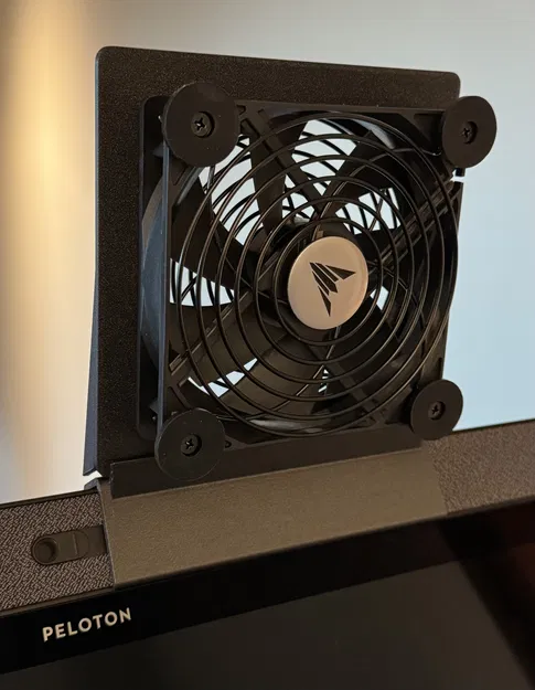Ngàm gắn quạt 120mm cho Peloton Bike+ - Image 1