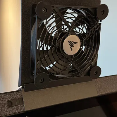 Ngàm gắn quạt 120mm cho Peloton Bike+