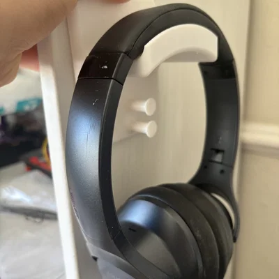 Bộ giá đỡ điện thoại và móc treo tai nghe in 3D tiện ích