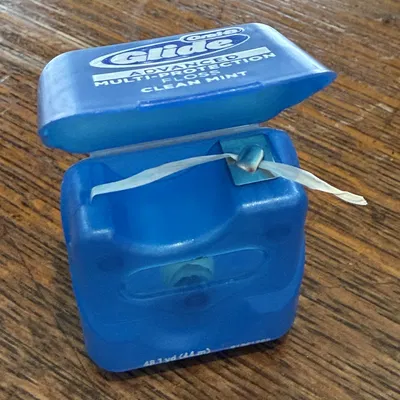 Hộp Đựng Chỉ Nha Khoa Tự Thiết Kế - Cuộn Mega (273 Yards)