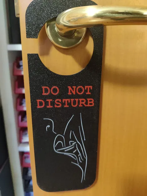 Biển treo cửa Erotic Do Not Disturb: Món phụ kiện độc đáo cho phòng riêng - Image 1