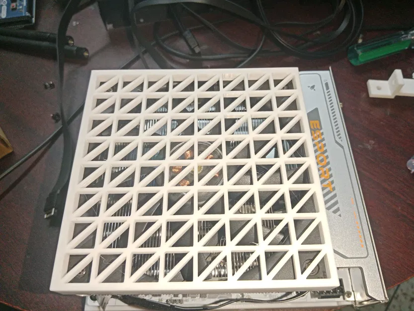 Lưới bảo vệ quạt 120mm - Họa tiết lưới tam giác - Image 1