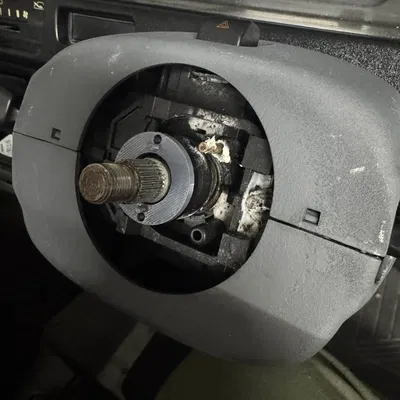 Bộ adapter tự trả xi-nhan cho short hub NRG trên Suzuki Carry