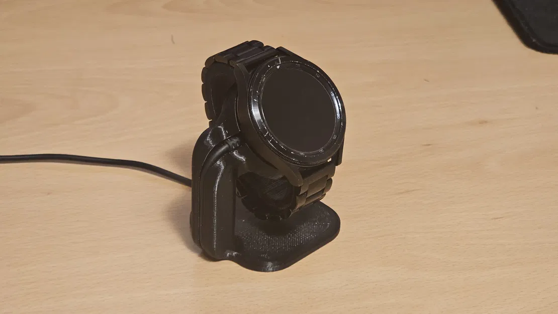 Đế sạc 3D tiện ích cho Samsung Galaxy Watch4 và Watch4 Classic - Image 1