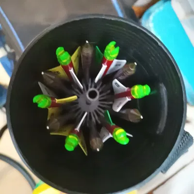 Arrow Clip V4: Kẹp cố định mũi tên bắn cung gọn gàng và chắc chắn