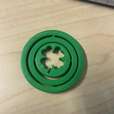 Shamrock Gyro - Mô hình cỏ ba lá may mắn in 3D ấn tượng