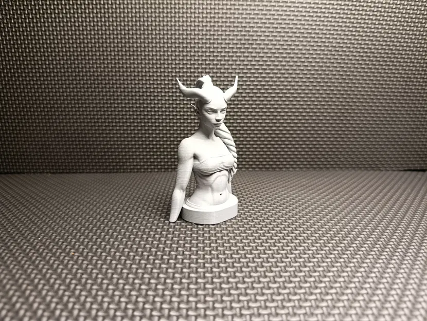 Tượng Bust Cô Nàng Tiefling Phong Cách Dark Fantasy - Image 2