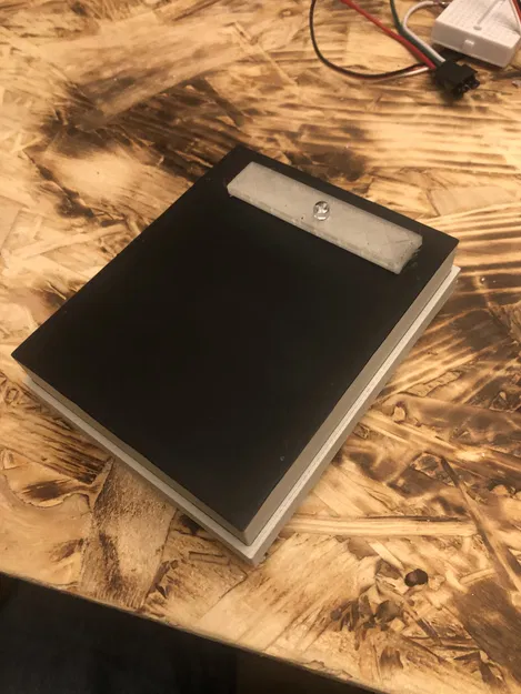 Đèn mini tự chế hỗ trợ hàn mạch cực tiện lợi - Image 1