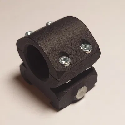 Ngàm gắn đèn pin tùy biến (Parametric Flashlight Mount)