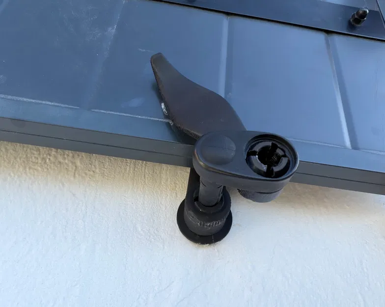 Thay thế chốt chặn cửa sổ (Shutter Stop) - Gồm 2 phần (thân + ốc) - Image 3