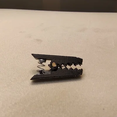 OTTO the iron solderer - Giá đỡ hàn cầm tay độc đáo
