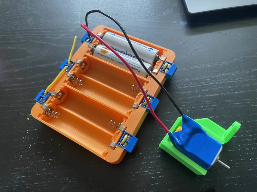 Hộp kiểm tra pin AA tùy chỉnh với cọc đấu dây bắt vít - Image 2